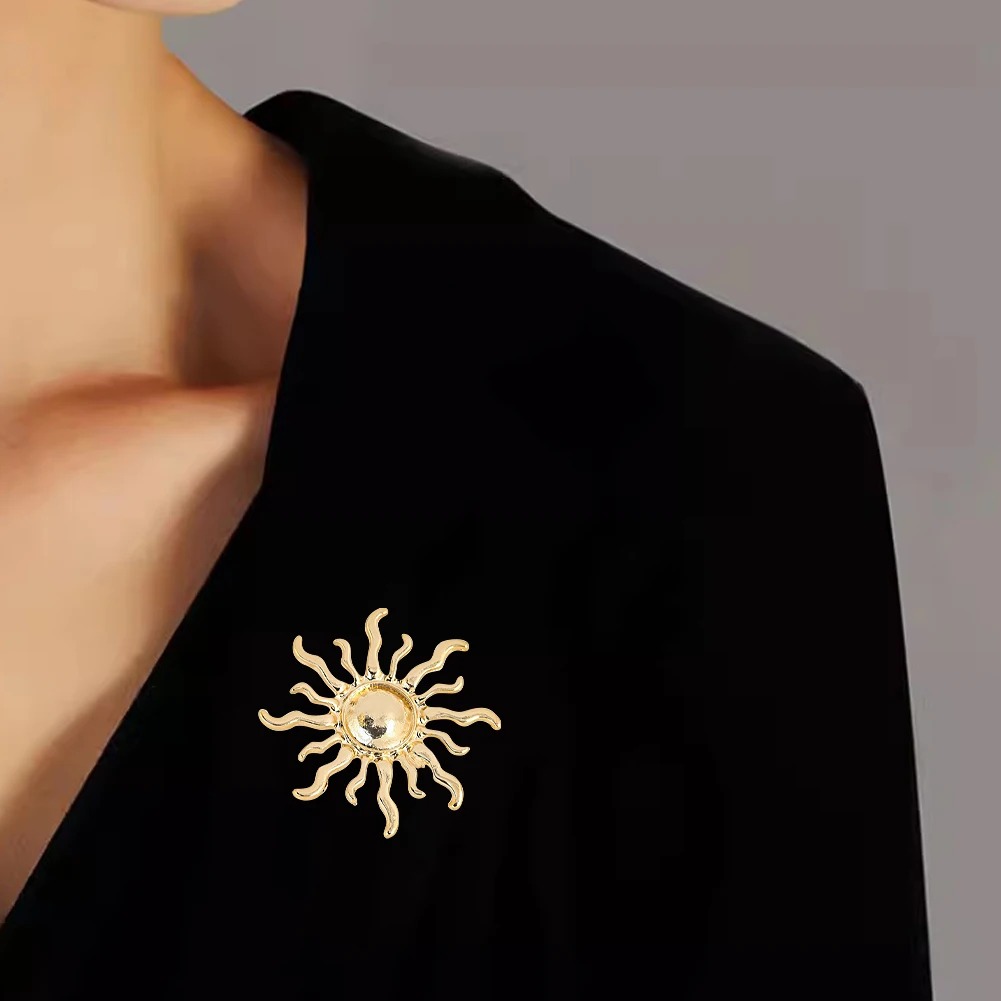 Sunburst Flower Alloy Brooch R - Outdoor Hunting Outfit recension och pris