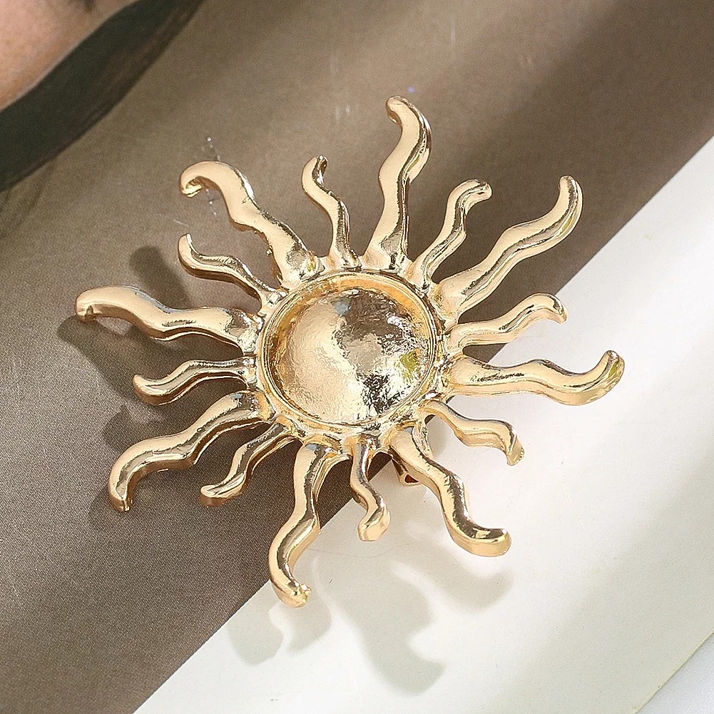 Sunburst Flower Alloy Brooch R - Outdoor Hunting Outfit recension och pris